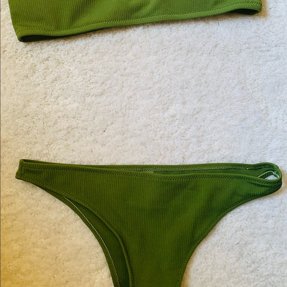 Bikini set - Picture 2 of 5